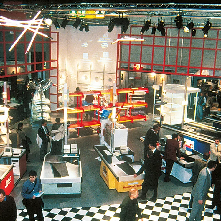 Hallenimpression 1999.