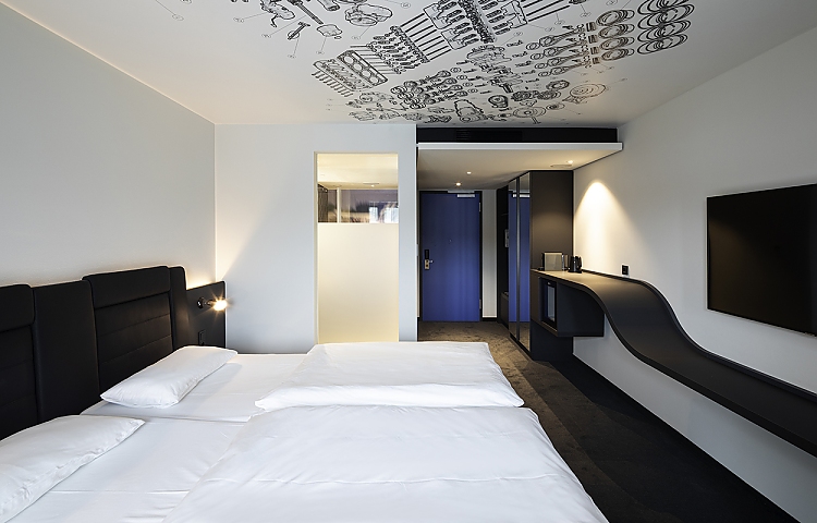 Zimmer im Motorworld V8 Hotel Köln