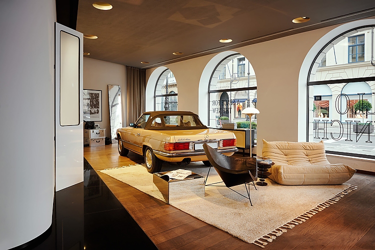 Mercedes-Benz Studio Odeonsplatz, Interior